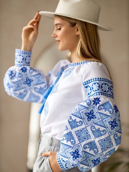 Жіноча вишиванка A.L. Святкова білий з блакитним 200190 (38) 586621403 фото