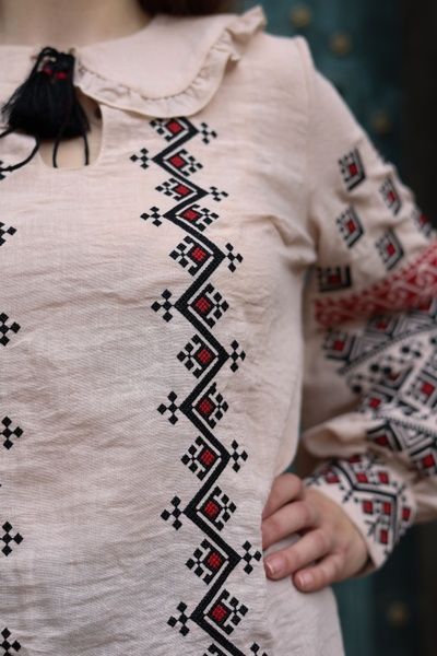 Жіноча вишиванка Galych Ошатна беж з чорно-червоним 4566-1 (S) 4566-1 фото